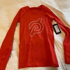 NWT Peloton Lululemon Long Sleeve size 4